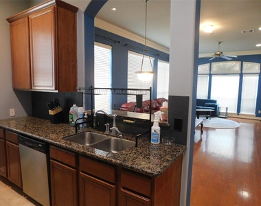 2615 Starboard Point Drive - Photo Thumbnail 14