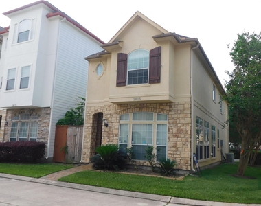 2615 Starboard Point Drive - Photo Thumbnail 2