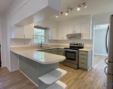 1612 Delma Drive - Photo Thumbnail 4