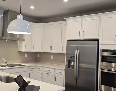 13262 Garland Lane - Photo Thumbnail 4