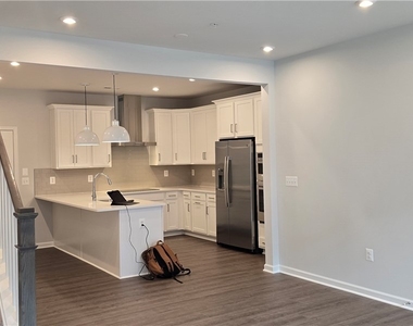 13262 Garland Lane - Photo Thumbnail 6