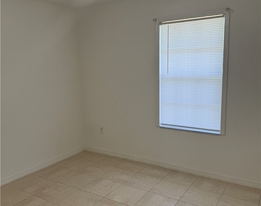 2916 7th Street Sw - Photo Thumbnail 3