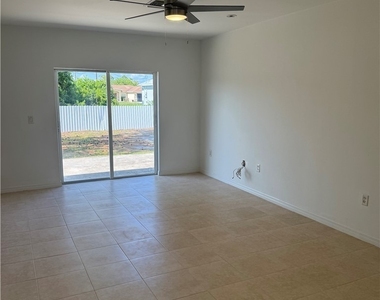 2916 7th Street Sw - Photo Thumbnail 2
