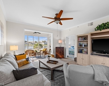2295 Carrington Court - Photo Thumbnail 8