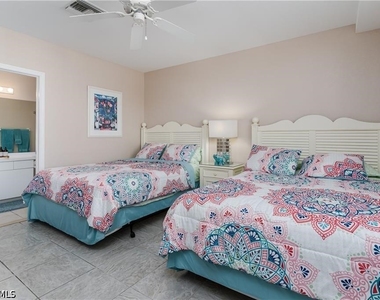 160 Palm Street - Photo Thumbnail 12