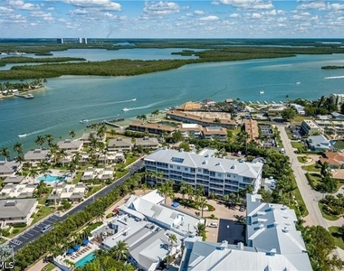 160 Palm Street - Photo Thumbnail 6