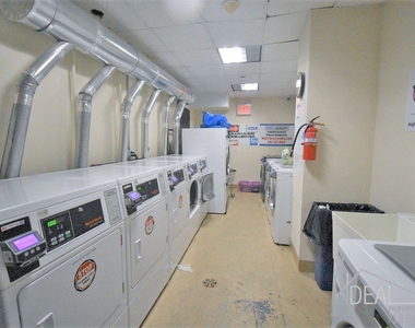 101 Clinton Street - Photo Thumbnail 11