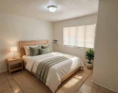 935 17th Avenue S - Photo Thumbnail 4