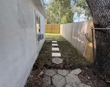 935 17th Avenue S - Photo Thumbnail 11