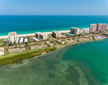 1301 Gulf Boulevard - Photo Thumbnail 4