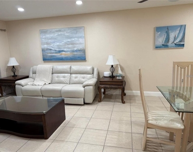 10038 62nd Terrace N - Photo Thumbnail 3