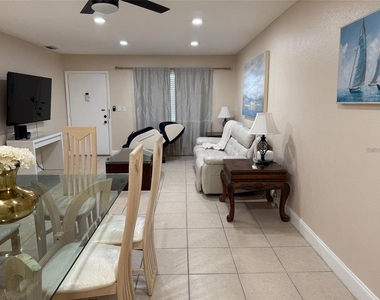 10038 62nd Terrace N - Photo Thumbnail 6