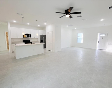 415 Tonklin Road Sw - Photo Thumbnail 5
