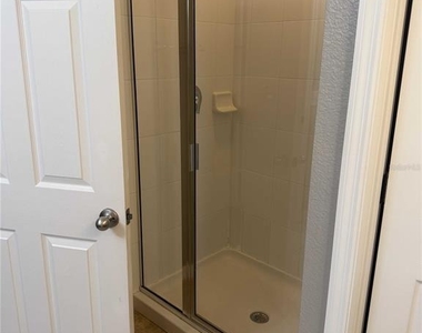 12030 Silverlake Park Drive - Photo Thumbnail 17