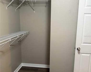 12030 Silverlake Park Drive - Photo Thumbnail 14