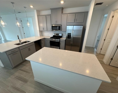 994 Teal Creek Drive - Photo Thumbnail 15