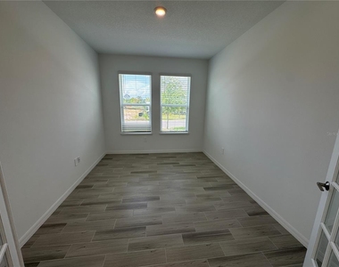994 Teal Creek Drive - Photo Thumbnail 25
