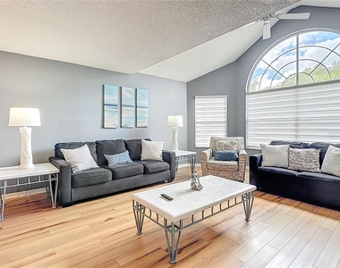 2753 N Poinciana Boulevard - Photo Thumbnail 2