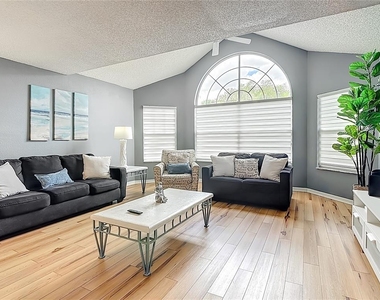 2753 N Poinciana Boulevard - Photo Thumbnail 3