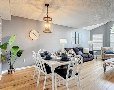 2753 N Poinciana Boulevard - Photo Thumbnail 9