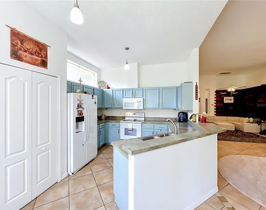 2125 Emerald Green Circle - Photo Thumbnail 20