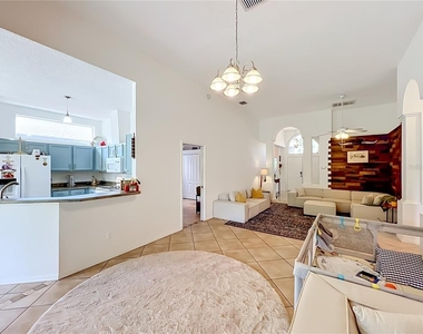2125 Emerald Green Circle - Photo Thumbnail 17