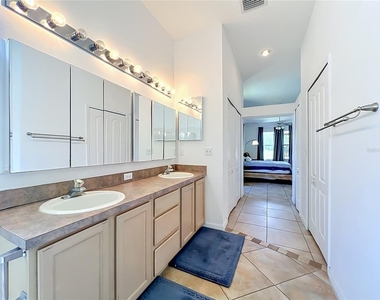 2125 Emerald Green Circle - Photo Thumbnail 40