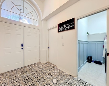 2125 Emerald Green Circle - Photo Thumbnail 9