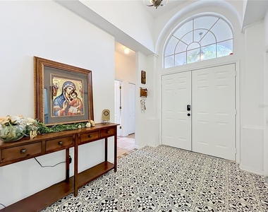 2125 Emerald Green Circle - Photo Thumbnail 7