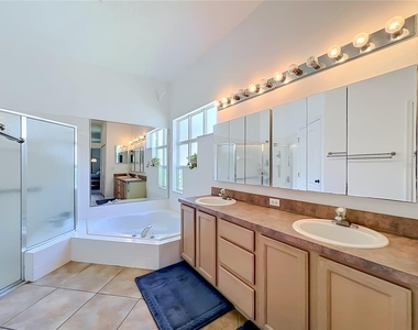 2125 Emerald Green Circle - Photo Thumbnail 38