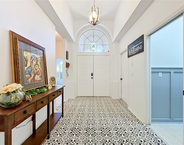 2125 Emerald Green Circle - Photo Thumbnail 8