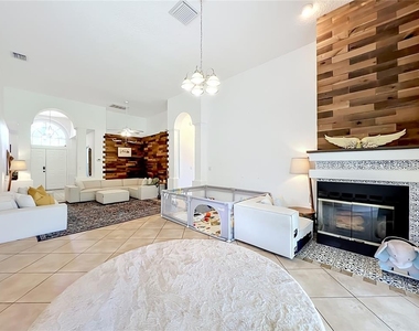 2125 Emerald Green Circle - Photo Thumbnail 18