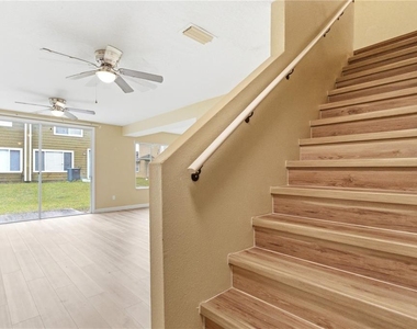 623 Coconut Palm Way - Photo Thumbnail 2