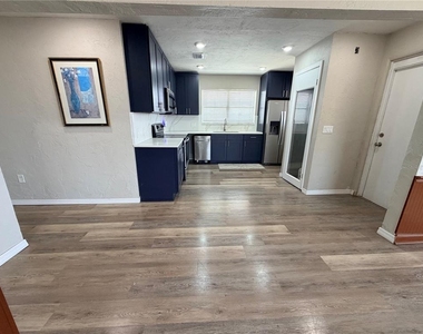 538 Revilo Boulevard - Photo Thumbnail 17