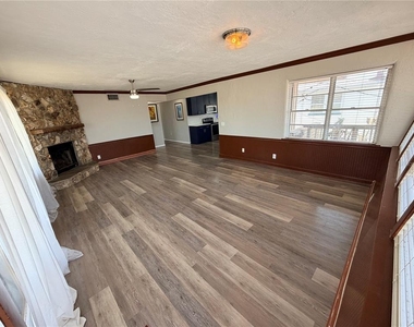538 Revilo Boulevard - Photo Thumbnail 15