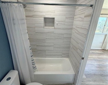 538 Revilo Boulevard - Photo Thumbnail 29