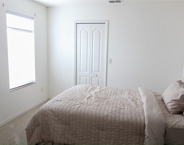 12927 Boggy Pointe Drive - Photo Thumbnail 36