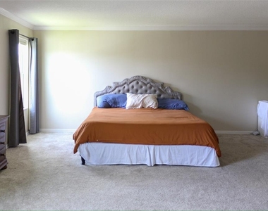 12927 Boggy Pointe Drive - Photo Thumbnail 20