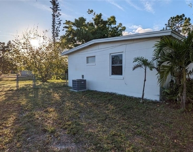 3108 Whiting Lane - Photo Thumbnail 2