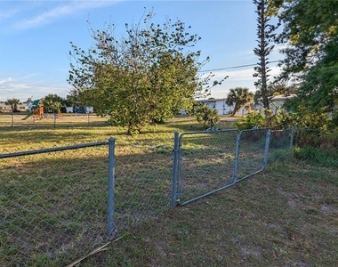 3108 Whiting Lane - Photo Thumbnail 6