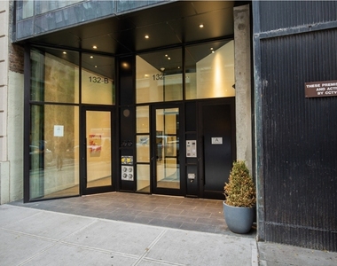 132 West 26th Street - Photo Thumbnail 9