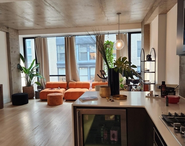 132 West 26th Street - Photo Thumbnail 1