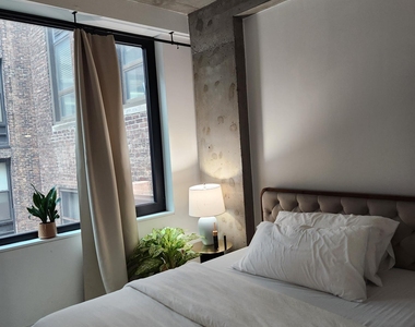 132 West 26th Street - Photo Thumbnail 6