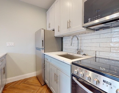 66-55 Booth Street - Photo Thumbnail 7