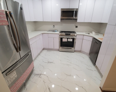 81-18 138th Street - Photo Thumbnail 3