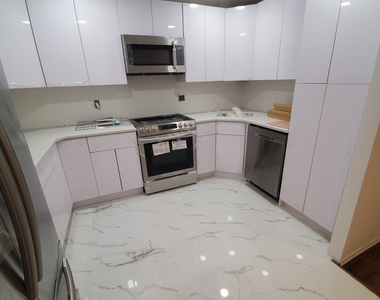 81-18 138th Street - Photo Thumbnail 5