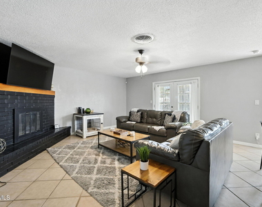 329 Sereno Dr Drive - Photo Thumbnail 4