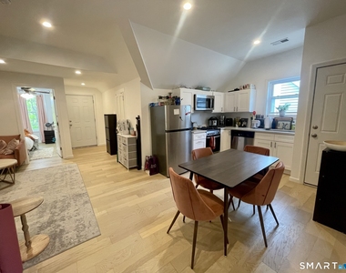84 Lawrence Street - Photo Thumbnail 1