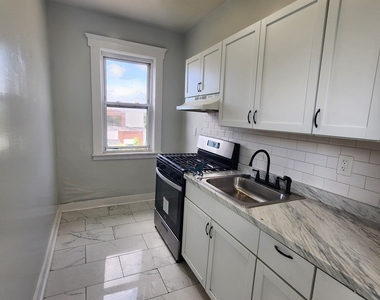 648 Ferry Street - Photo Thumbnail 6
