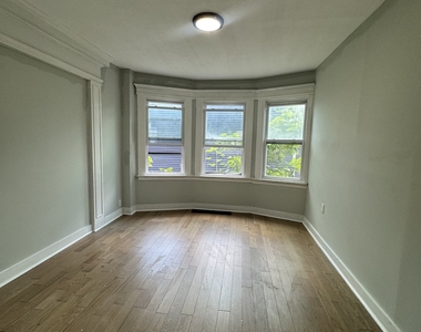 648 Ferry Street - Photo Thumbnail 8